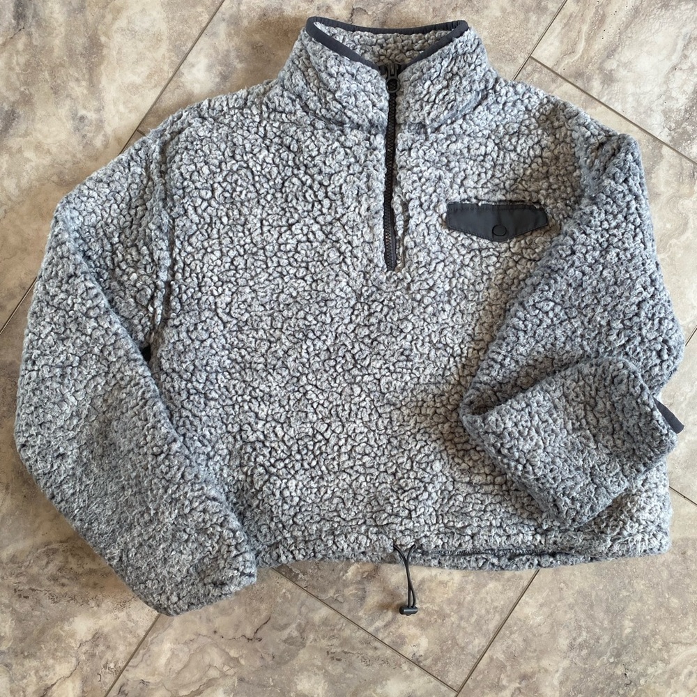 Aeropostale faux fur jacket with tie string.